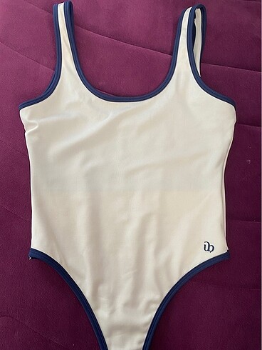 Bershka Slim fit ekru body