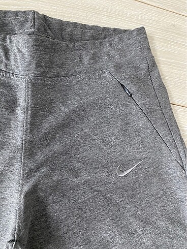 l Beden Nike eşofman