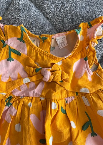 Kız Çocuk Sarı Çiçekli Fırfırlı Elbise - Görsel 2