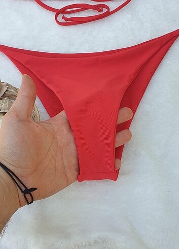 s Beden Yandan Bağlama Üçgen Bikini