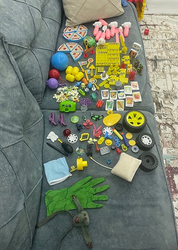 Renkli Karışık Oyuncak Parçaları - Görsel 6