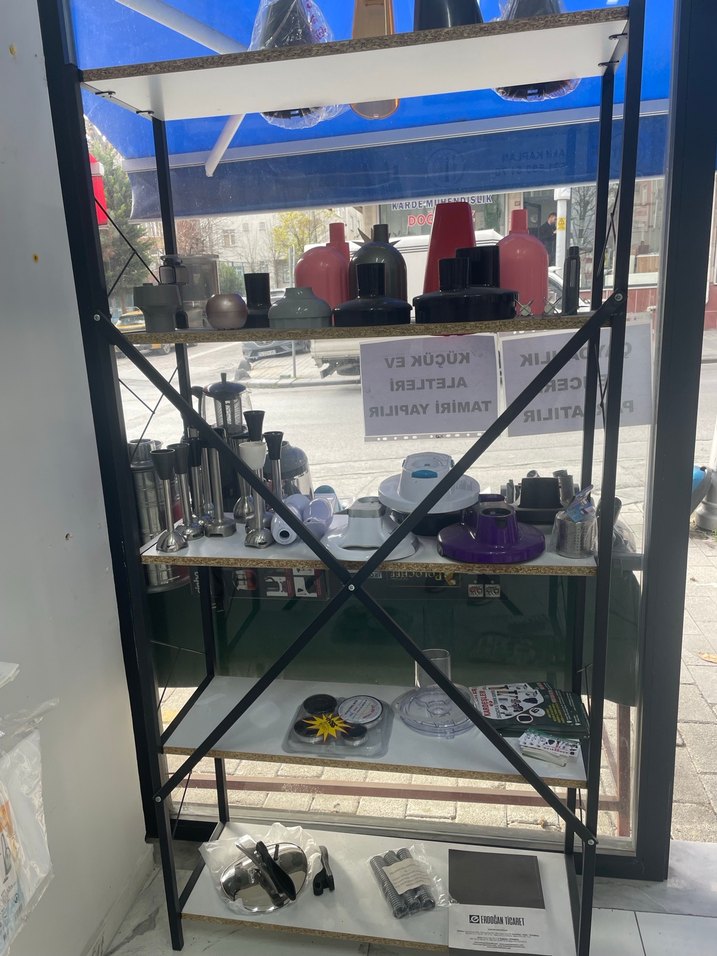 Metal ve Beyaz Raflı Çok Amaçlı Raf Ünitesi - Görsel 3