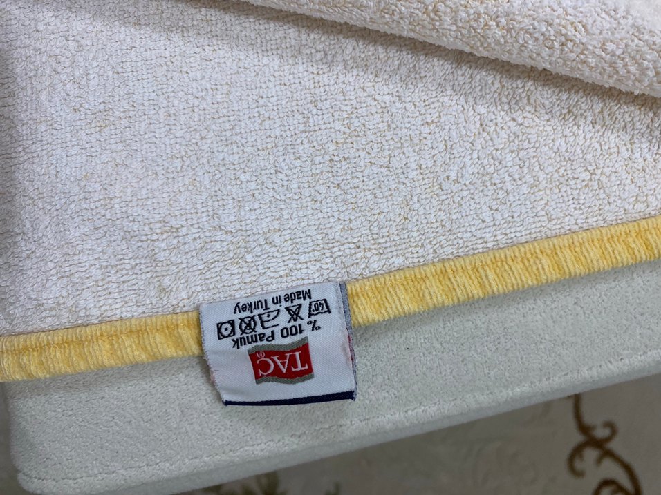 Sarı Baskılı Erkek Çocuk Bornozu - Görsel 3