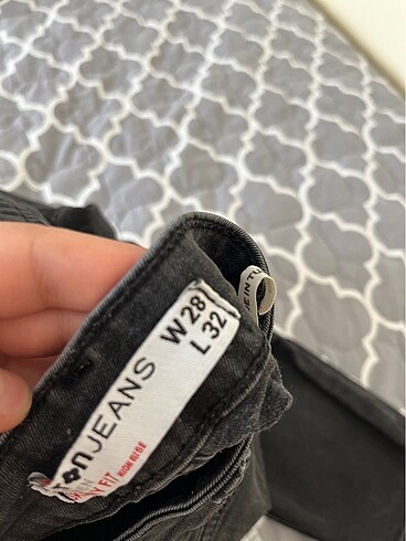 28 Beden Siyah jean