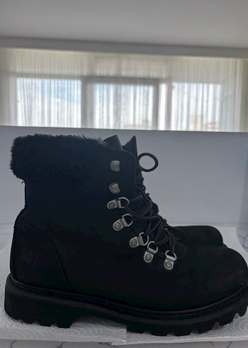 Tüylü siyah Cat bot - Görsel 3