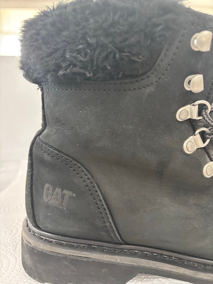 Tüylü siyah Cat bot - Görsel 2