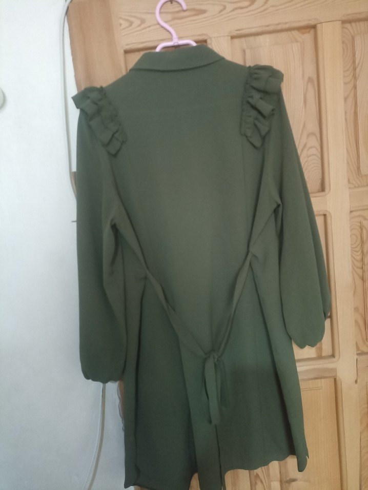 Kadın Koyu Haki Uzun Kollu Fırfırlı Tunik - Görsel 4