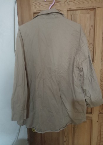 Bej Uzun Kollu Düğmeli Kadın Gömlek - Görsel 2