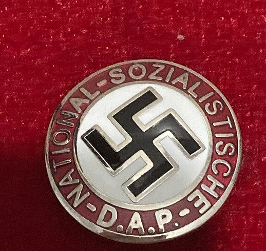 ALMAN NSDAP PARTİ ROZETİ