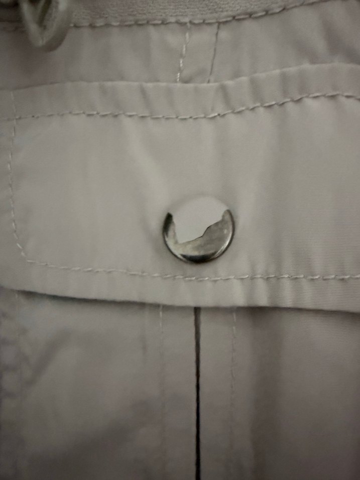 Bej Düğmeli Kadın Ceket - Görsel 4