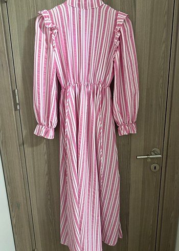 Pembe Çizgili Uzun Kollu Volanlı Elbise - Görsel 3