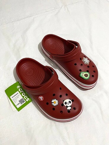 38 Beden kırmızı Renk CROCS TERLİK