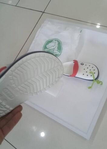 39 Beden beyaz Renk CROCS TERLİK
