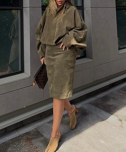 Zara Zara suni süet midi etek