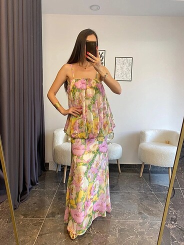 s Beden çeşitli Renk Zara model dökümlü elbise