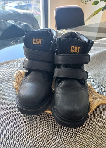 29 Beden Siyah CAT Erkek Çocuk Lastik Bot