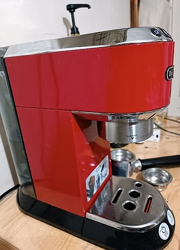 Beden Renk Delonghi Kahve Makinesi