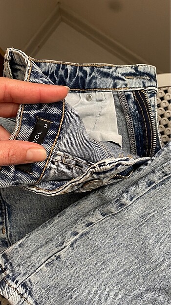 34 Beden Paça detaylı jean