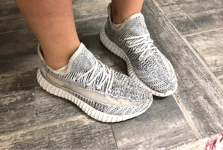 37 Beden Adidas yeezy