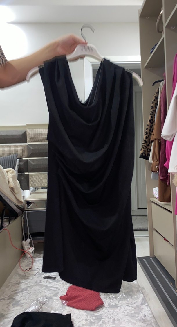 Drapeli Siyah Midi Kadın Elbise - Görsel 3