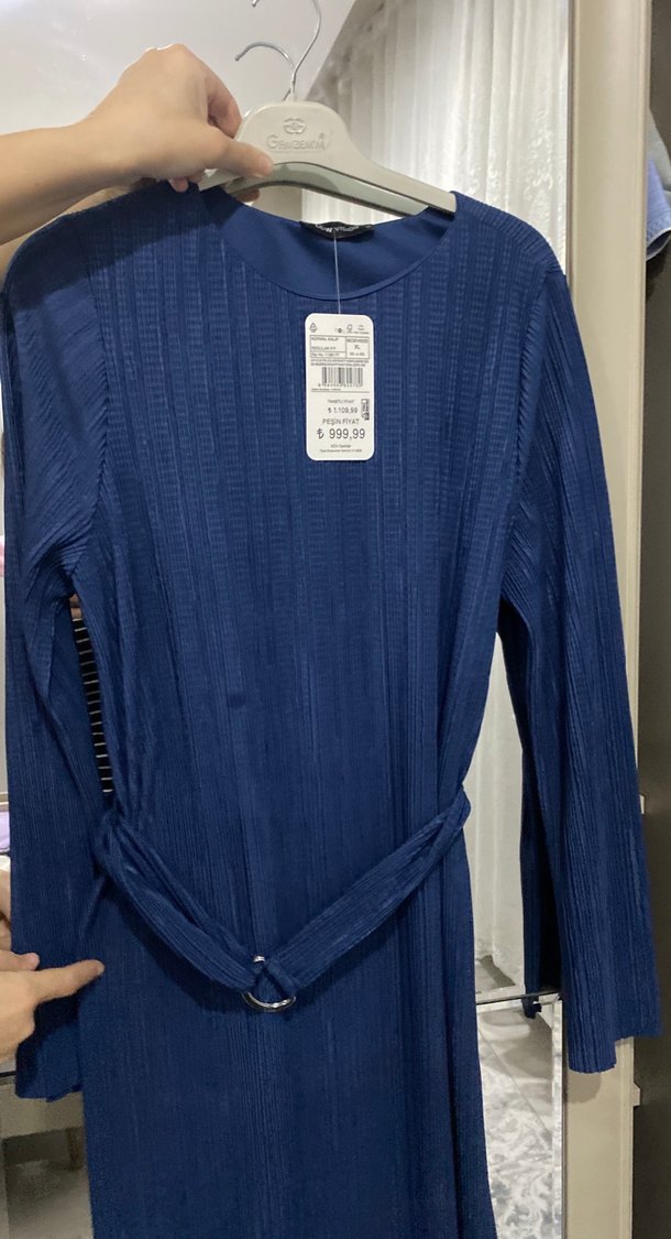 Uzun Kollu Lacivert Kemerli Elbise - Görsel 2