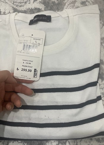 Kadın beyaz Çizgili Tişört - Görsel 3