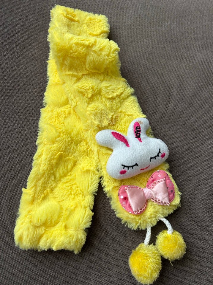 Sarı Nakışlı Tavşan Detaylı Çocuk Atkısı - Görsel 4