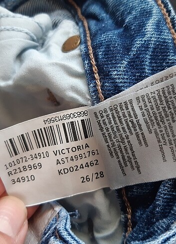 26 Beden mavi Renk Mavi victoria jean