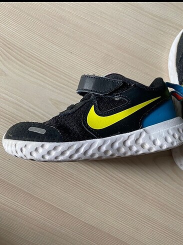 25 Beden Nike çocuk spor ayakkabı