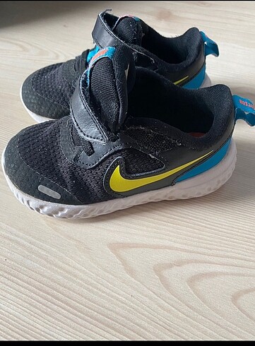 Nike çocuk spor ayakkabı