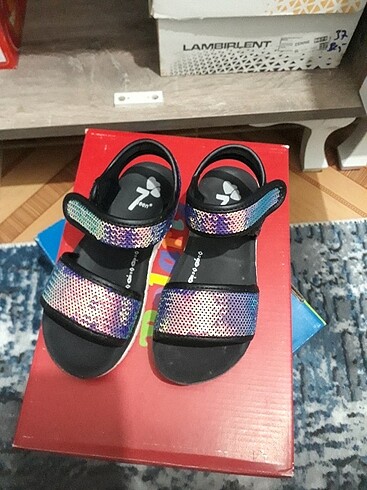 26 Beden Sandalett