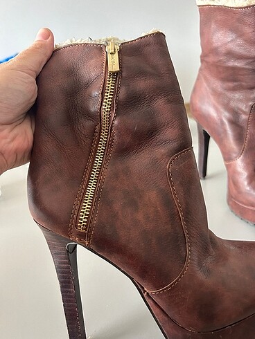 37 Beden Bcbg bot