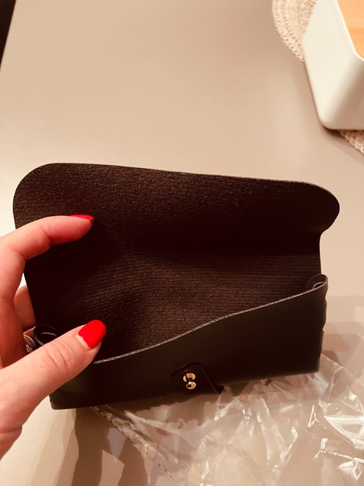 Siyah Deri Kemerli Kadın erkek gözlük kılıfı - Görsel 2