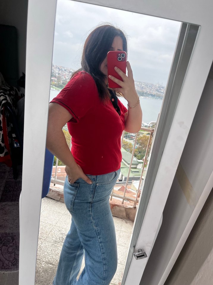 V Yaka Kırmızı  Gömlek - Görsel 3