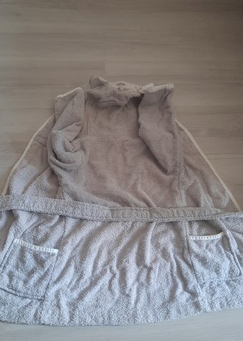 Kapüşonlu Gri Erkek Çocuk Bornoz - Görsel 5