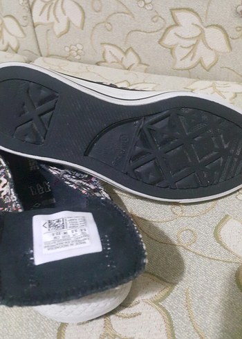 Kadın Çok Renkli Yılan Desenli Converse Spor Ayakkabı - Görsel 3