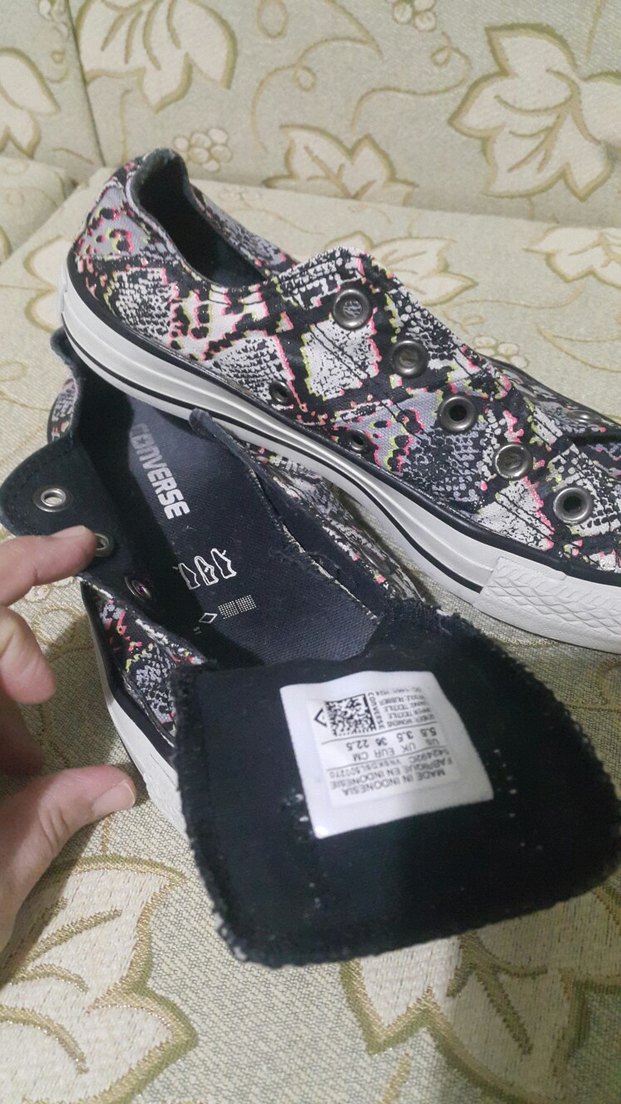 Kadın Çok Renkli Yılan Desenli Converse Spor Ayakkabı - Görsel 2