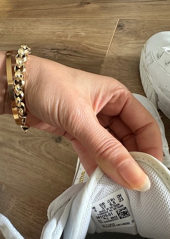Puma Beyaz Bağcıklı Stiletto Topuklu Sneakers