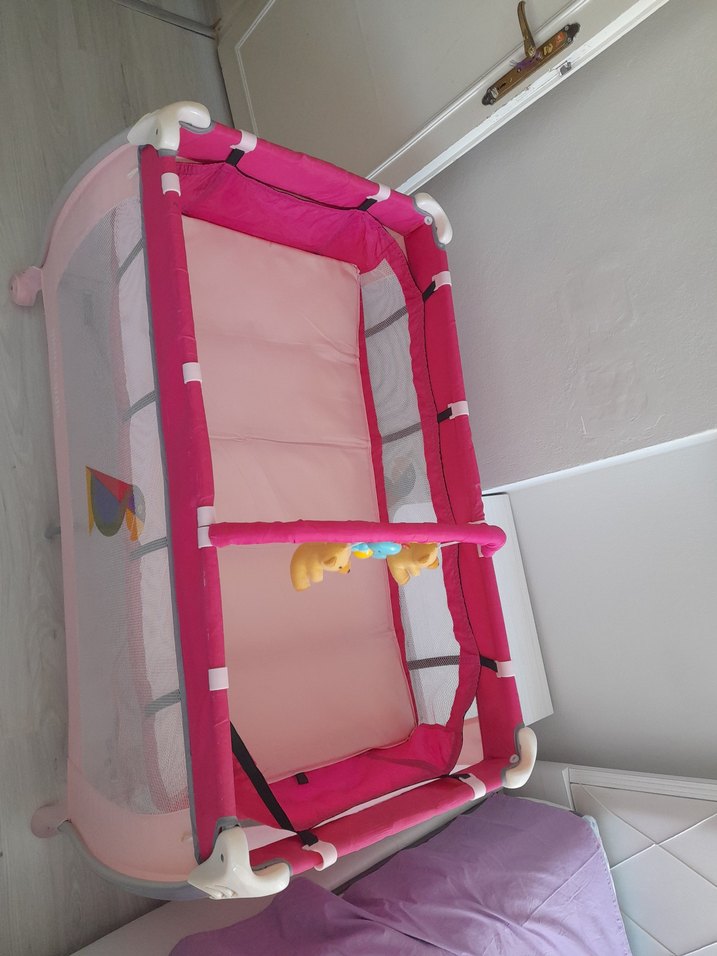 Renkli Pembe Oyun Parkı Yatağı - Görsel 2