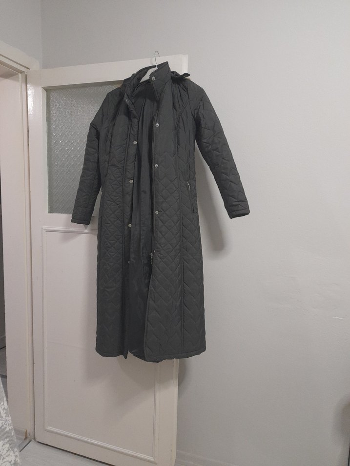 Gri Uzun Kemerli Kadın Kışlık Mont - Görsel 4