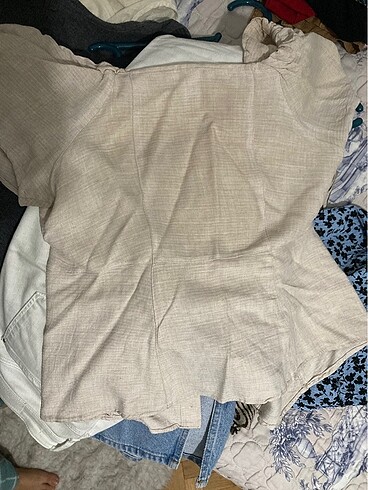 40 Beden H&M Bej Kare Yaka Bluz