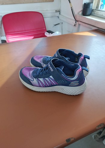 Skechers 35 NUMARA SKECHERS KIZ ÇOCUK SPOR AYAKKABI