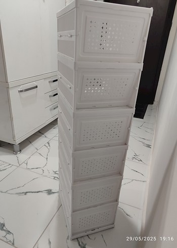 Beden Beyaz Çok Bölmeli Dolap Düzenleyici