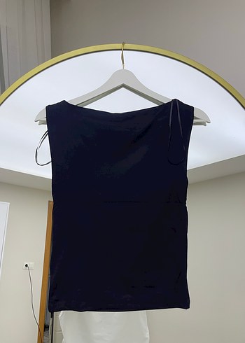 Siyah V Yakalı Kadın  Atlet - Görsel 3