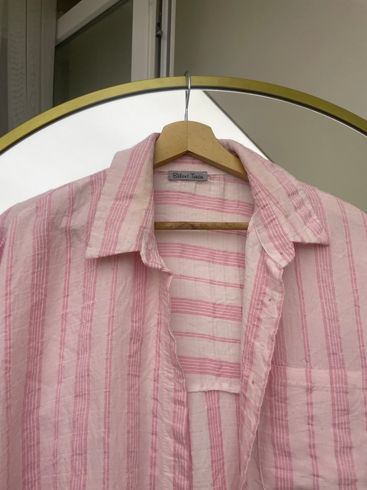 Pembe Keten Düğmeli Bol Kesim Gömlek - Görsel 3