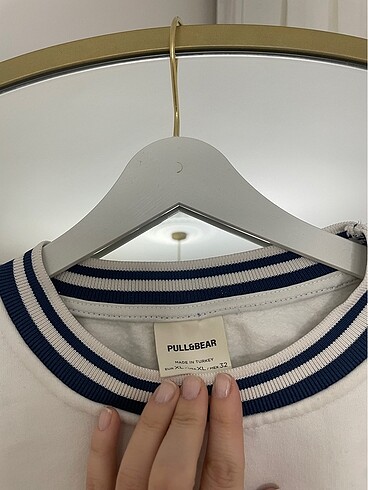 Pull and Bear Sweatshırt