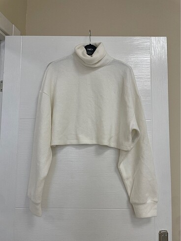 m Beden BERSHKA CROP KAZAK