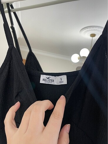 Hollister Elbise