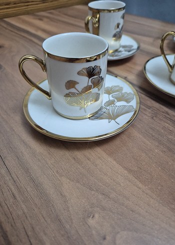 Altın Detaylı Beyaz Kahve Fincanı Takımı - Görsel 4