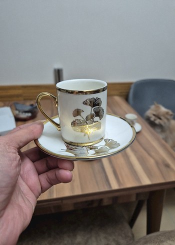 Altın Detaylı Beyaz Kahve Fincanı Takımı - Görsel 6